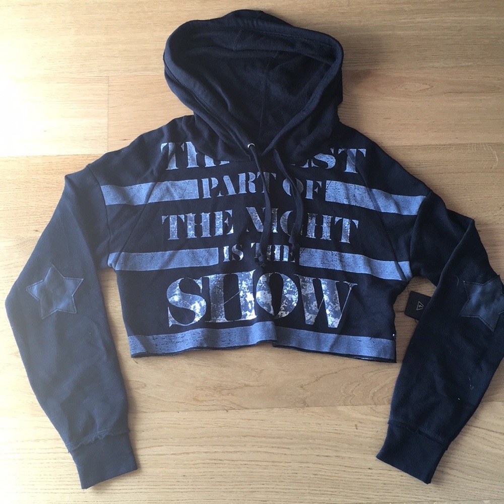 Guess girls graphic crop hoodie. Size S